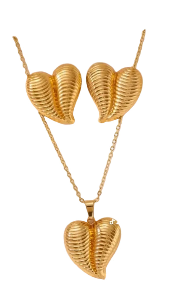 18K Gold Plated 304 Stainless Steel Ribbed Winged Heart Pendant Necklace & Matching Earring Set — Tarnish-Free Premium Jewelry